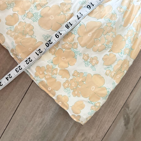 Amanda Uprichard was oversized lace collar floral top - Picture 5 of 5